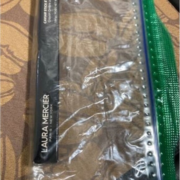 Laura Mercier Caviar Stick Eye Colour - Forbidden Rose. - Picture 3 of 3